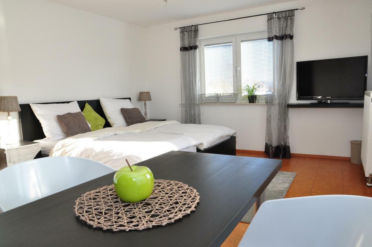 N37 -Modern Eingerichtete Zimmer In Ruhiger Lage Aldingen  ภายนอก รูปภาพ