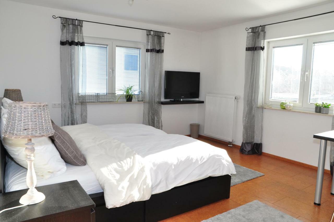 N37 -Modern Eingerichtete Zimmer In Ruhiger Lage Aldingen  ภายนอก รูปภาพ